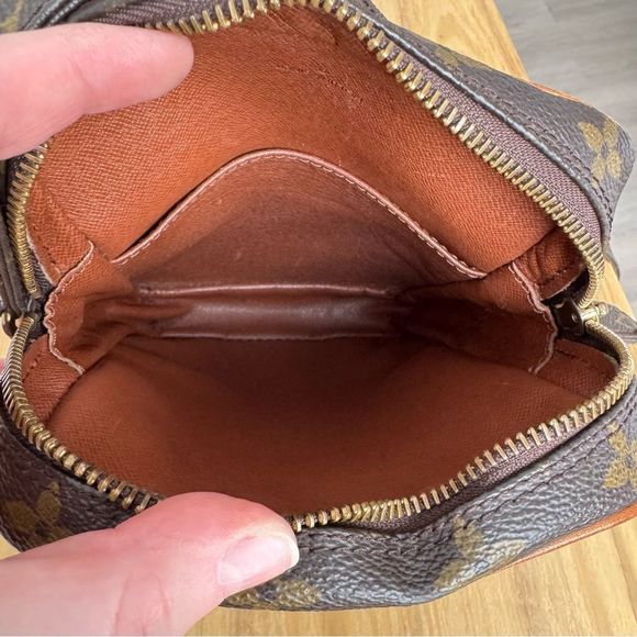 ✅AUTHENTIC✅LOUIS VUITTON DANUBE CROSSBODY BAG - Picture 13 of 16